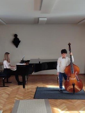 URH JUHART odličen na mednarodnem tekmovanju Celeia